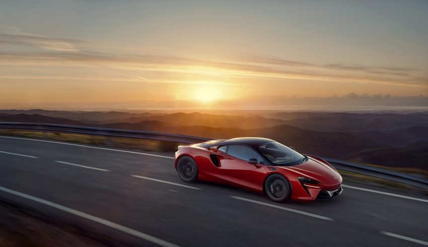 2022 McLaren Artura [UK-spec] - Front Three-Quarter Wallpaper 850x490 #4