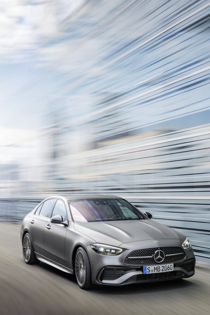 2022 Mercedes-Benz C-Class - Front Three-Quarter Phone Wallpaper 850x1275 #5