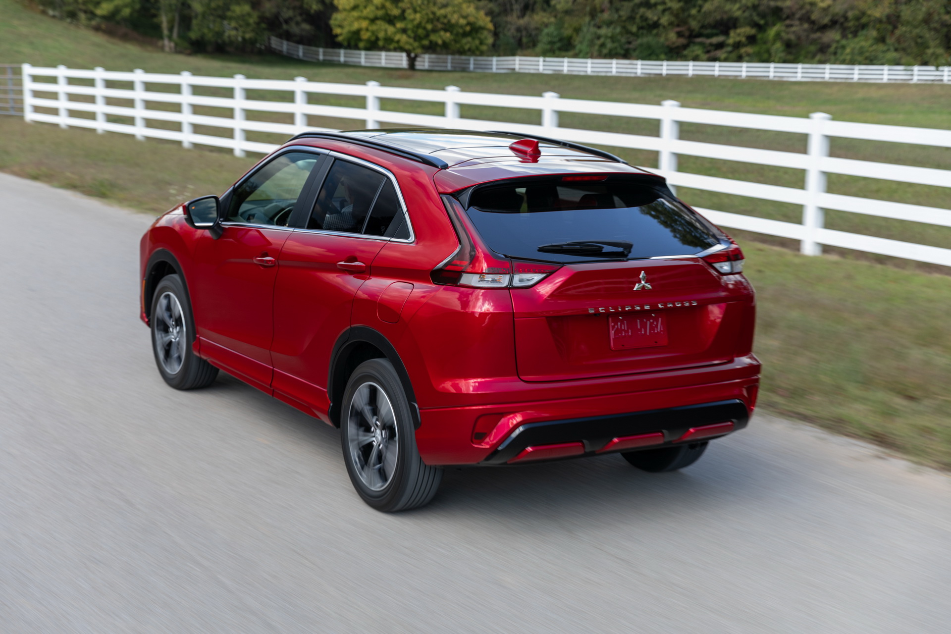 Download 2022 Mitsubishi Eclipse Cross - Rear Three-Quarter HD Wallpaper 1920x1280 #2