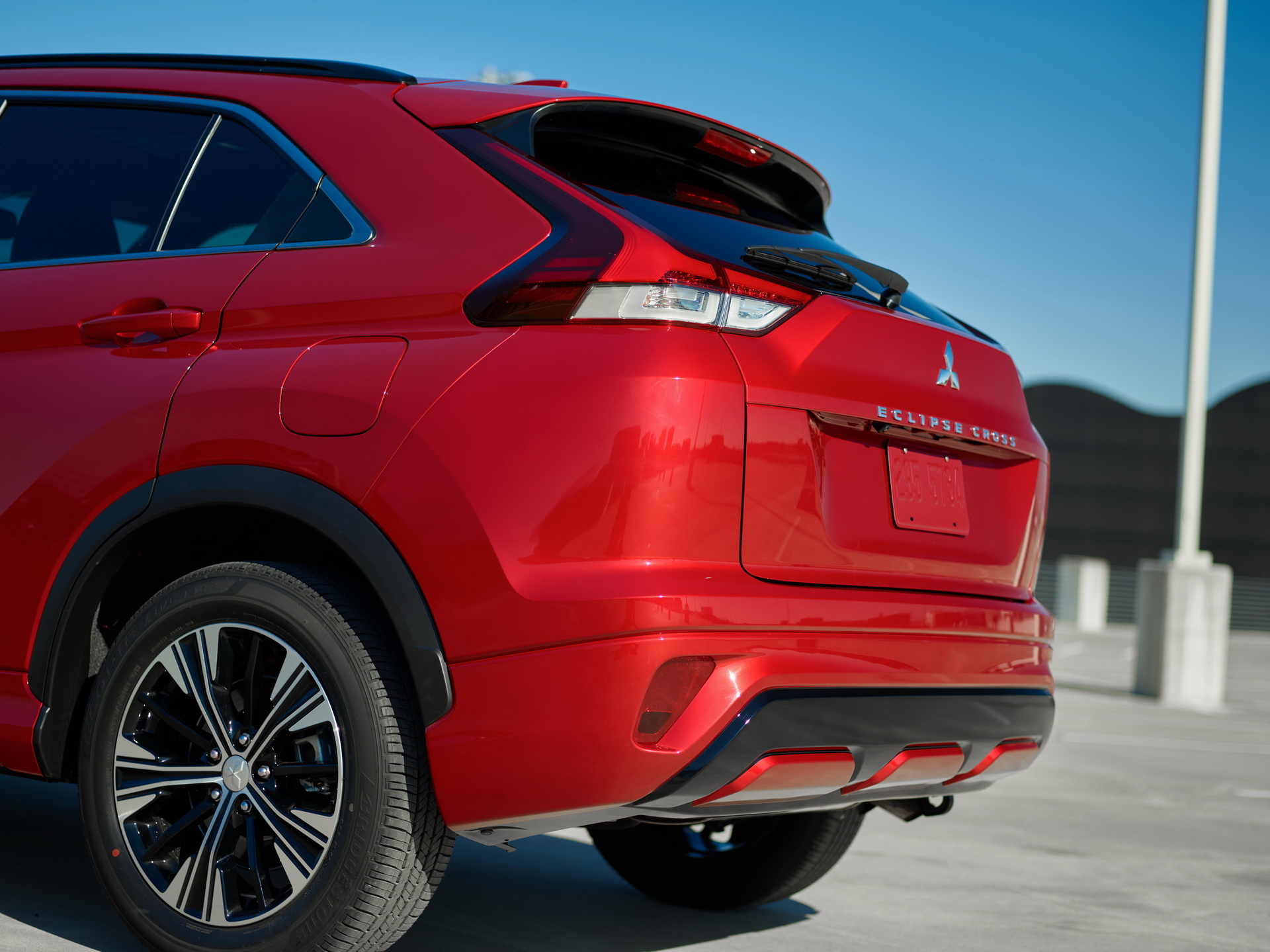 Download 2022 Mitsubishi Eclipse Cross - Tail Light HD Wallpaper 1920x1439 #24