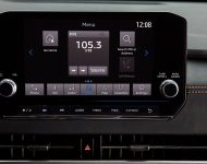 2022 Mitsubishi Outlander - Central Console Wallpaper 190x150