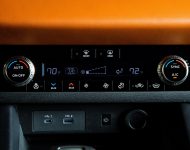 2022 Mitsubishi Outlander - Central Console Wallpaper 190x150