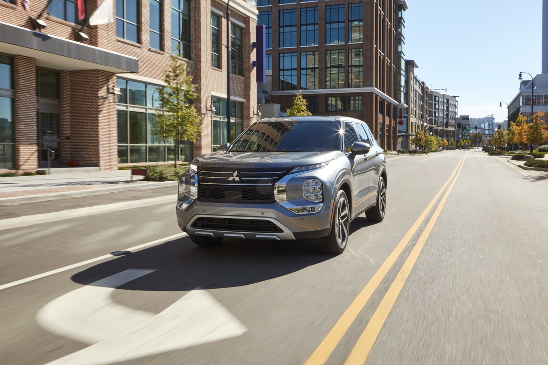 Download 2022 Mitsubishi Outlander - Front Three-Quarter HD Wallpaper 1920x1280 #5