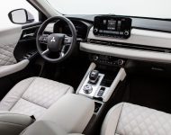 2022 Mitsubishi Outlander - Interior Wallpaper 190x150
