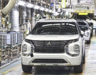 2022 Mitsubishi Outlander - Production Wallpaper 190x150