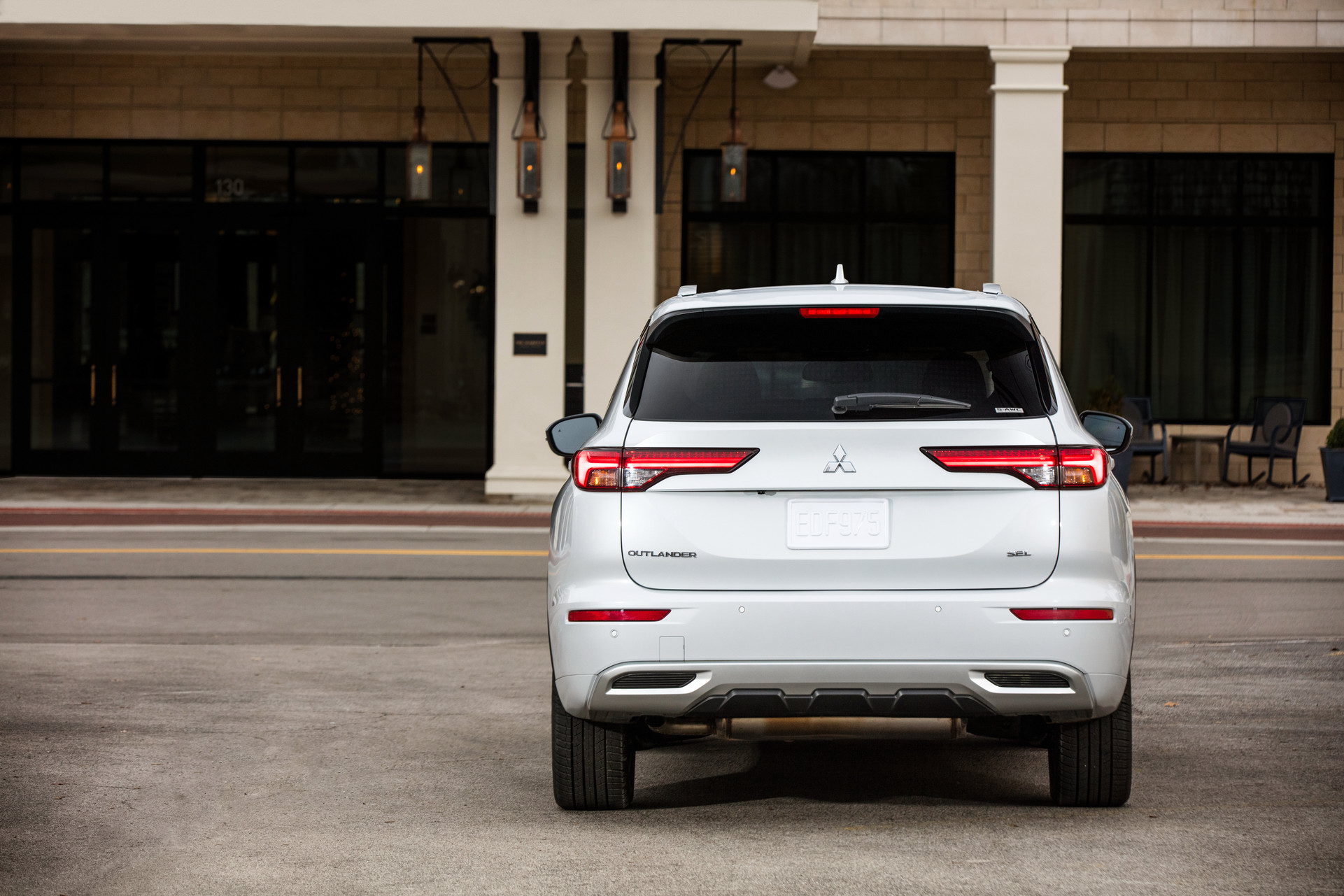 Download 2022 Mitsubishi Outlander - Rear HD Wallpaper 1921x1281 #24