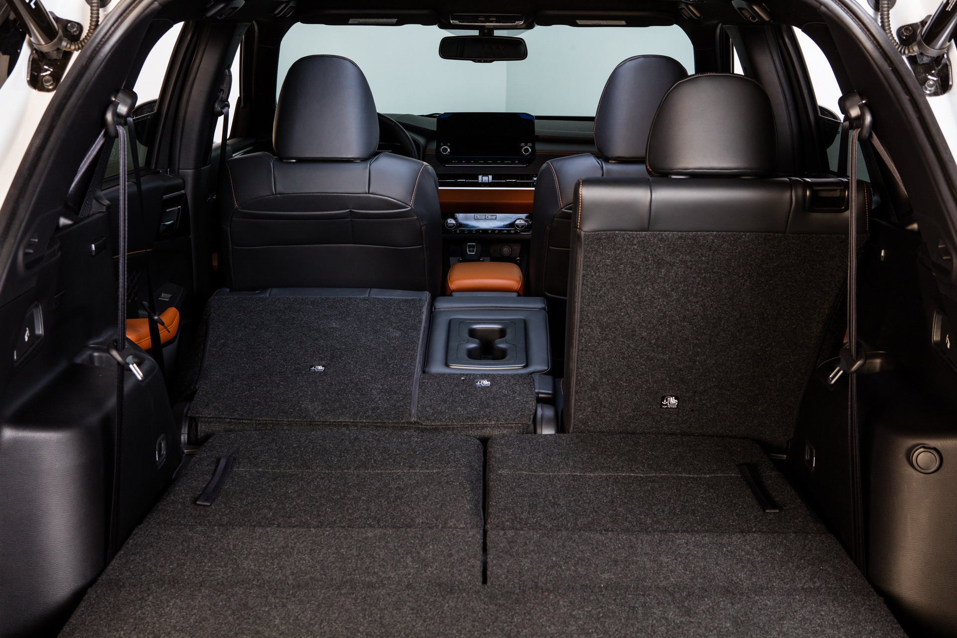 Download 2022 Mitsubishi Outlander - Trunk HD Wallpaper 1921x1281 #70