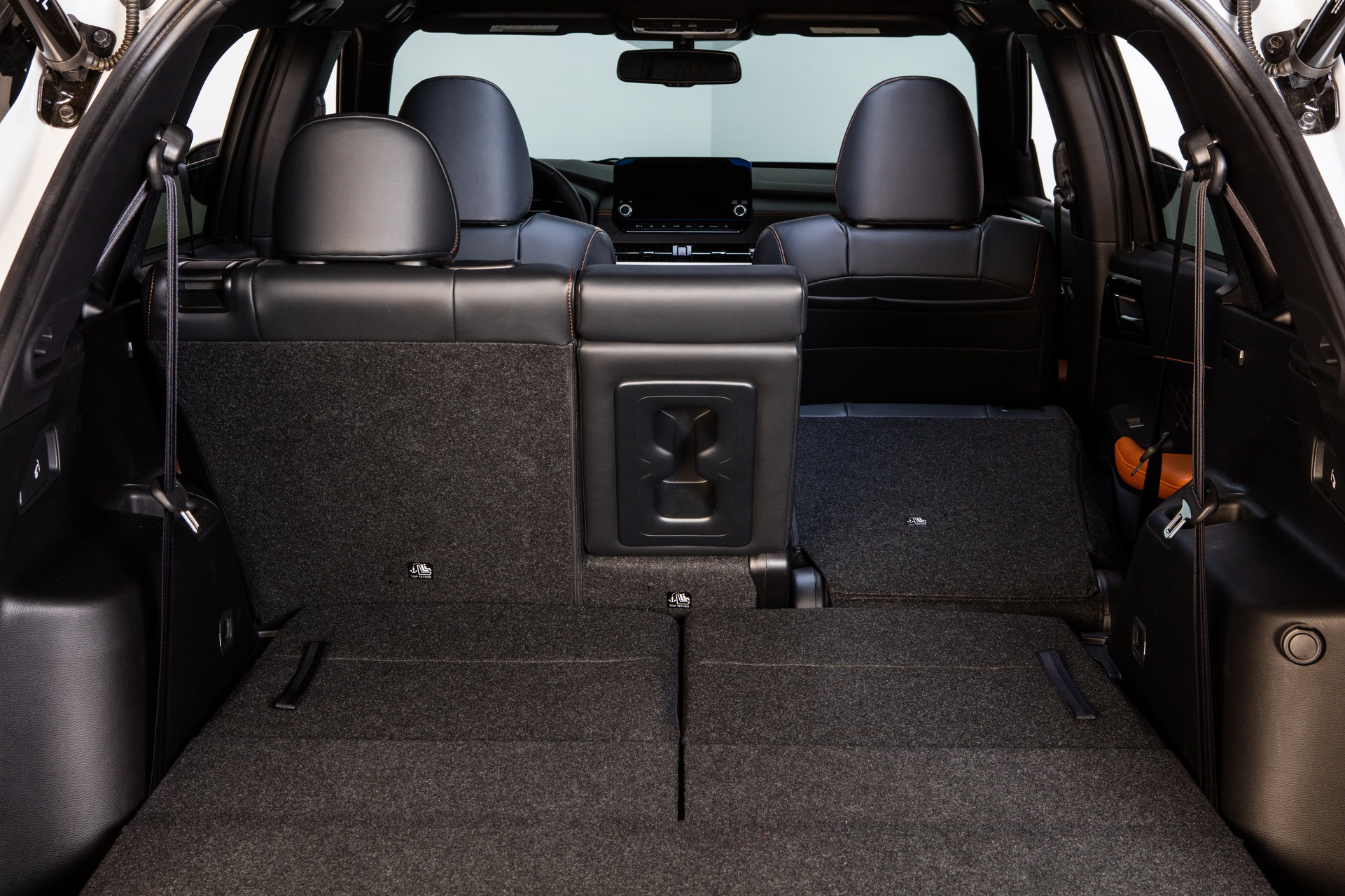 Download 2022 Mitsubishi Outlander - Trunk HD Wallpaper 1921x1281 #72