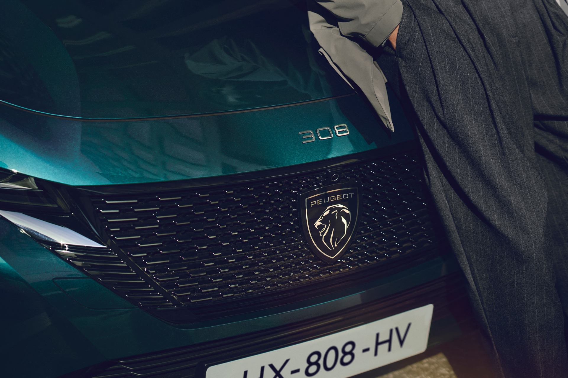 Download 2022 Peugeot 308 SW - Grille HD Wallpaper 1921x1281 #18