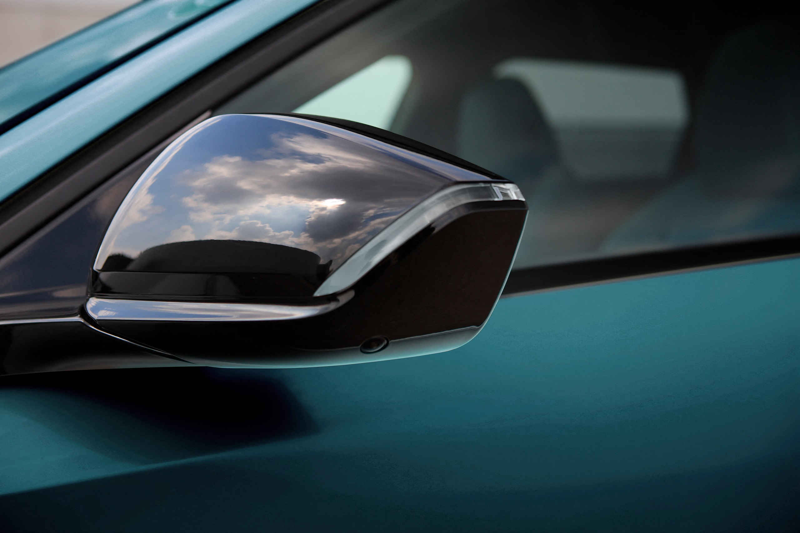 Download 2022 Peugeot 308 SW - Mirror HD Wallpaper 2560x1706 #21