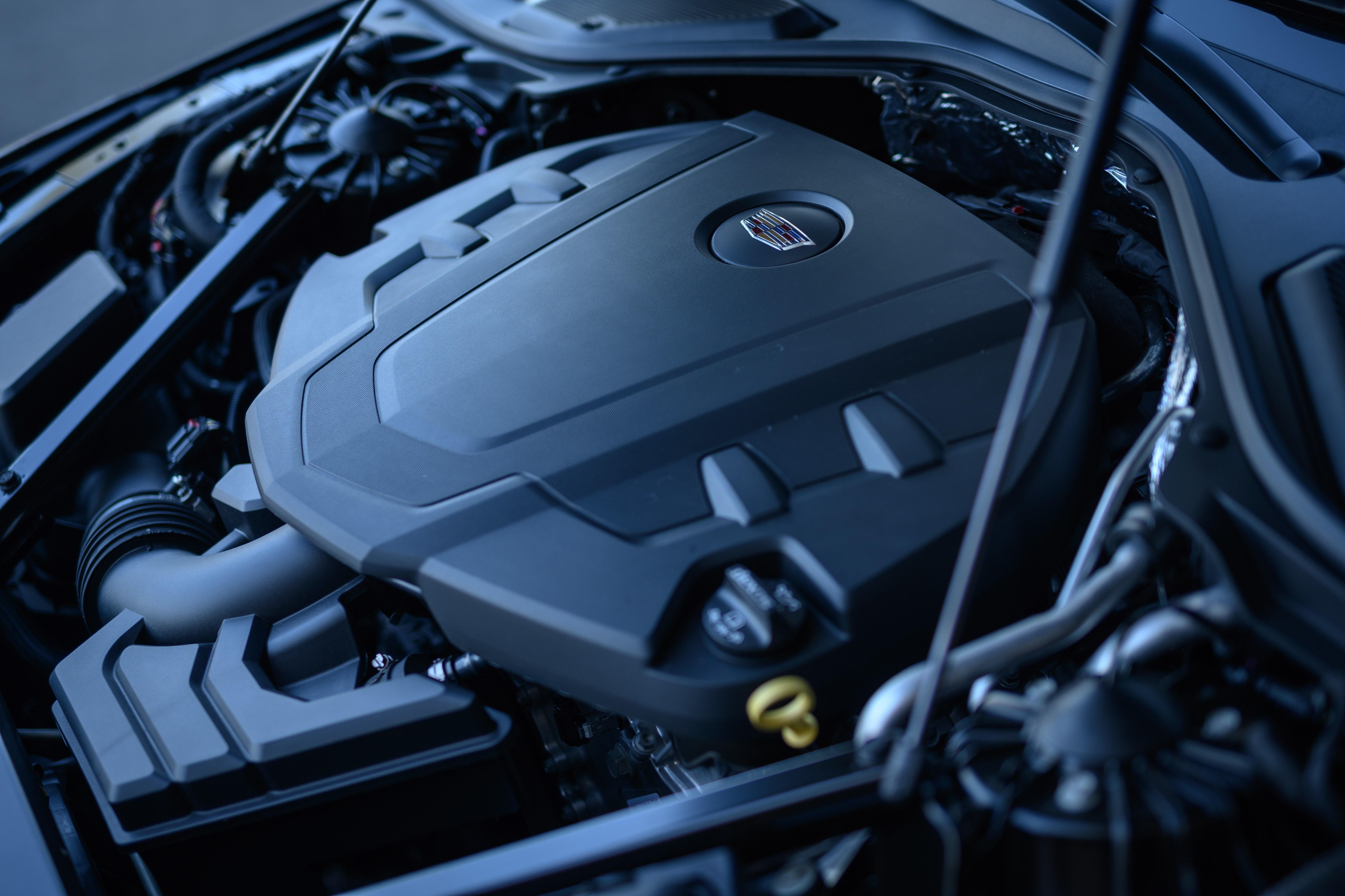 Download 2020 Cadillac CT6 Platinum - Engine HD Wallpaper 6192x4128 #6