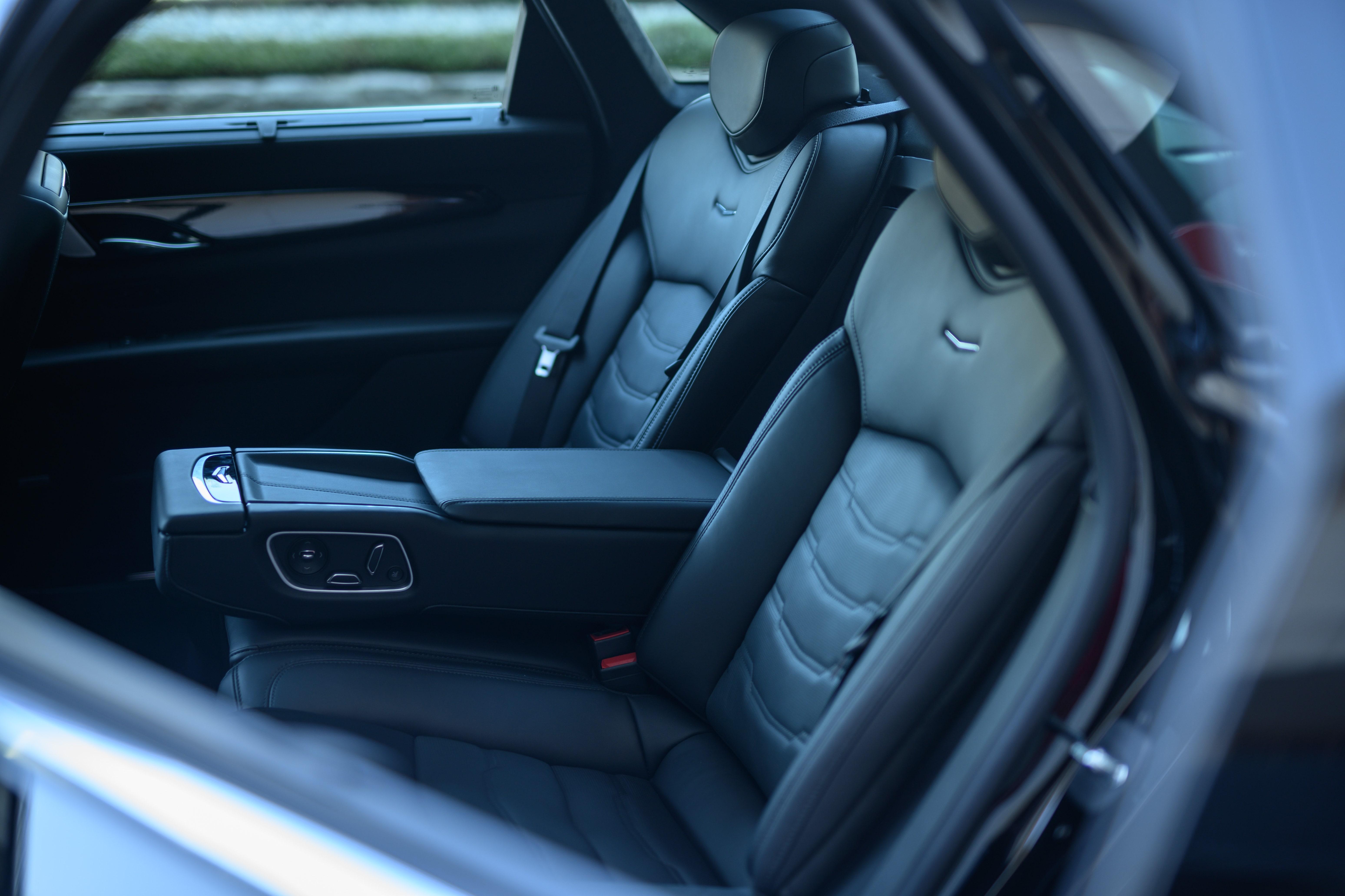 Download 2020 Cadillac CT6 Platinum - Interior, Rear Seats HD Wallpaper 6192x4128 #12