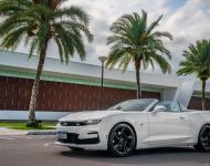 2020 Chevrolet Camaro SS Convertible - Front Three-Quarter Wallpaper 190x150