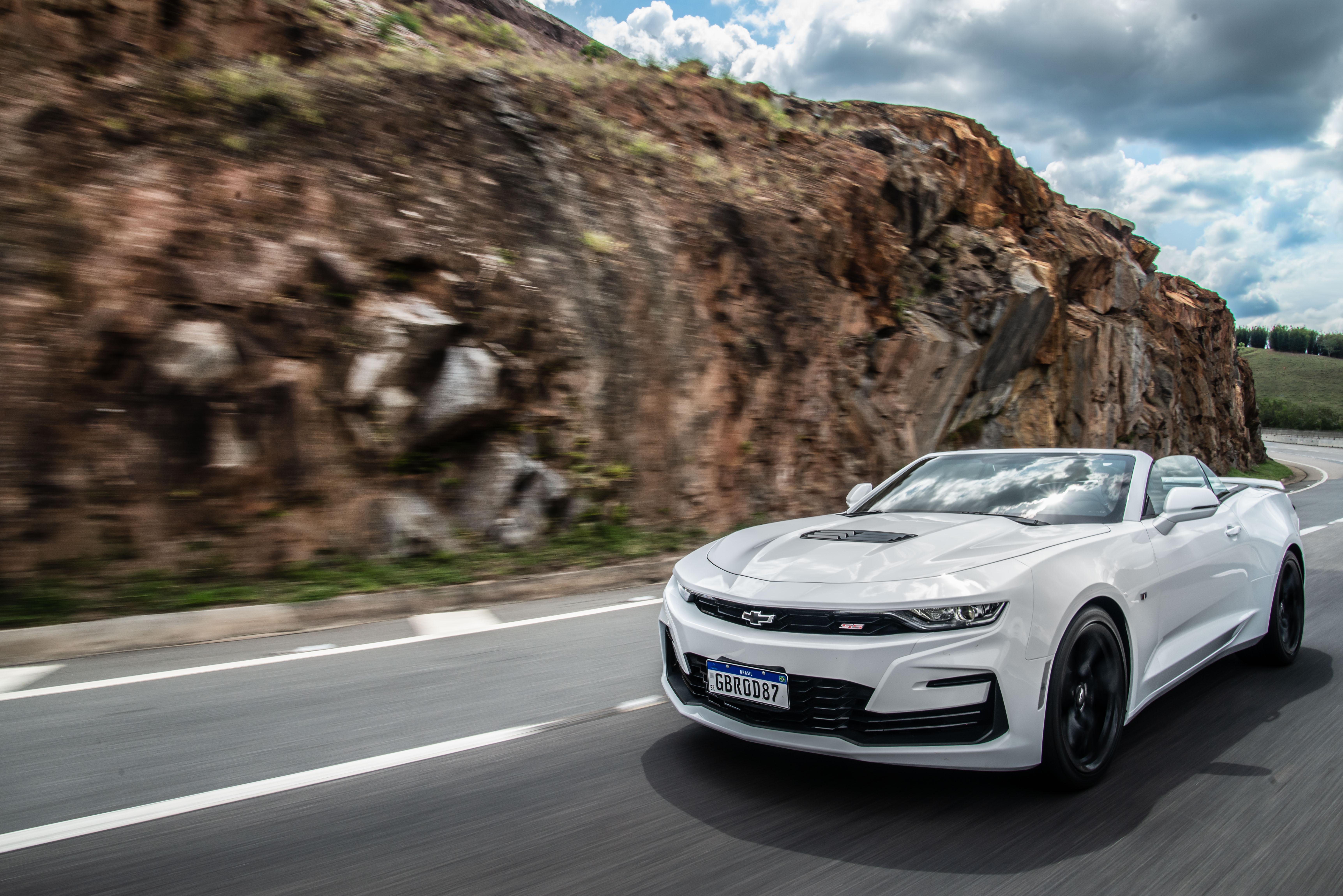 Download 2020 Chevrolet Camaro SS Convertible - Front Three-Quarter HD Wallpaper 6894x4601 #2