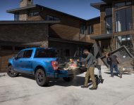 2020 Ford F-150 Lariat Sport SuperCrew - Rear Three-Quarter Wallpaper 190x150