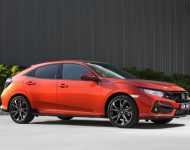 2020 Honda Civic RS Hatchback [AU-spec] - Front Three-Quarter Wallpaper 190x150