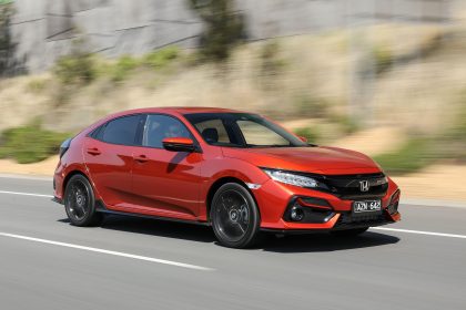 Download 2020 Honda Civic RS Hatchback [AU-spec] HD Wallpapers and Backgrounds