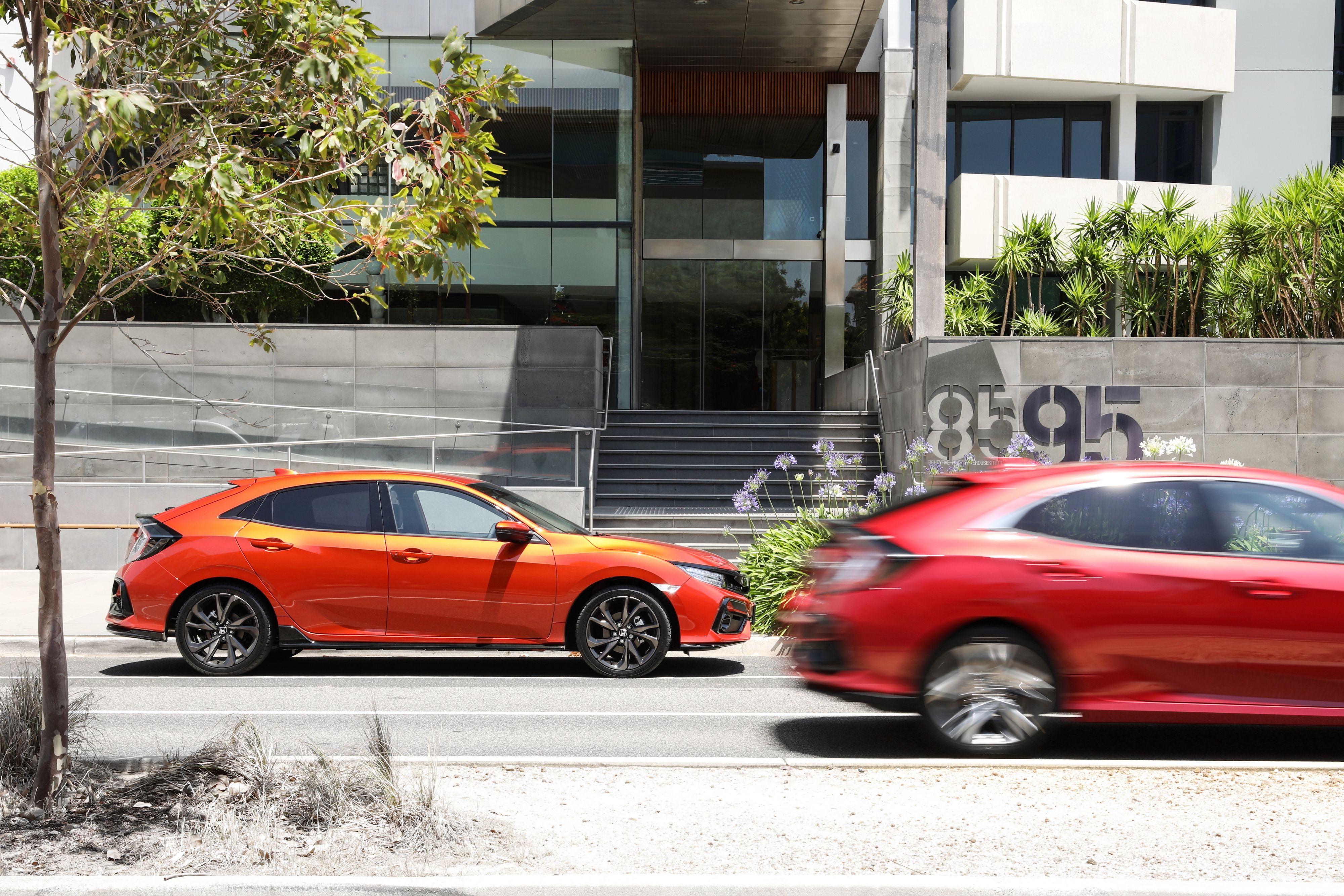 Download 2020 Honda Civic RS Hatchback [AU-spec] - Side HD Wallpaper 4000x2667 #20