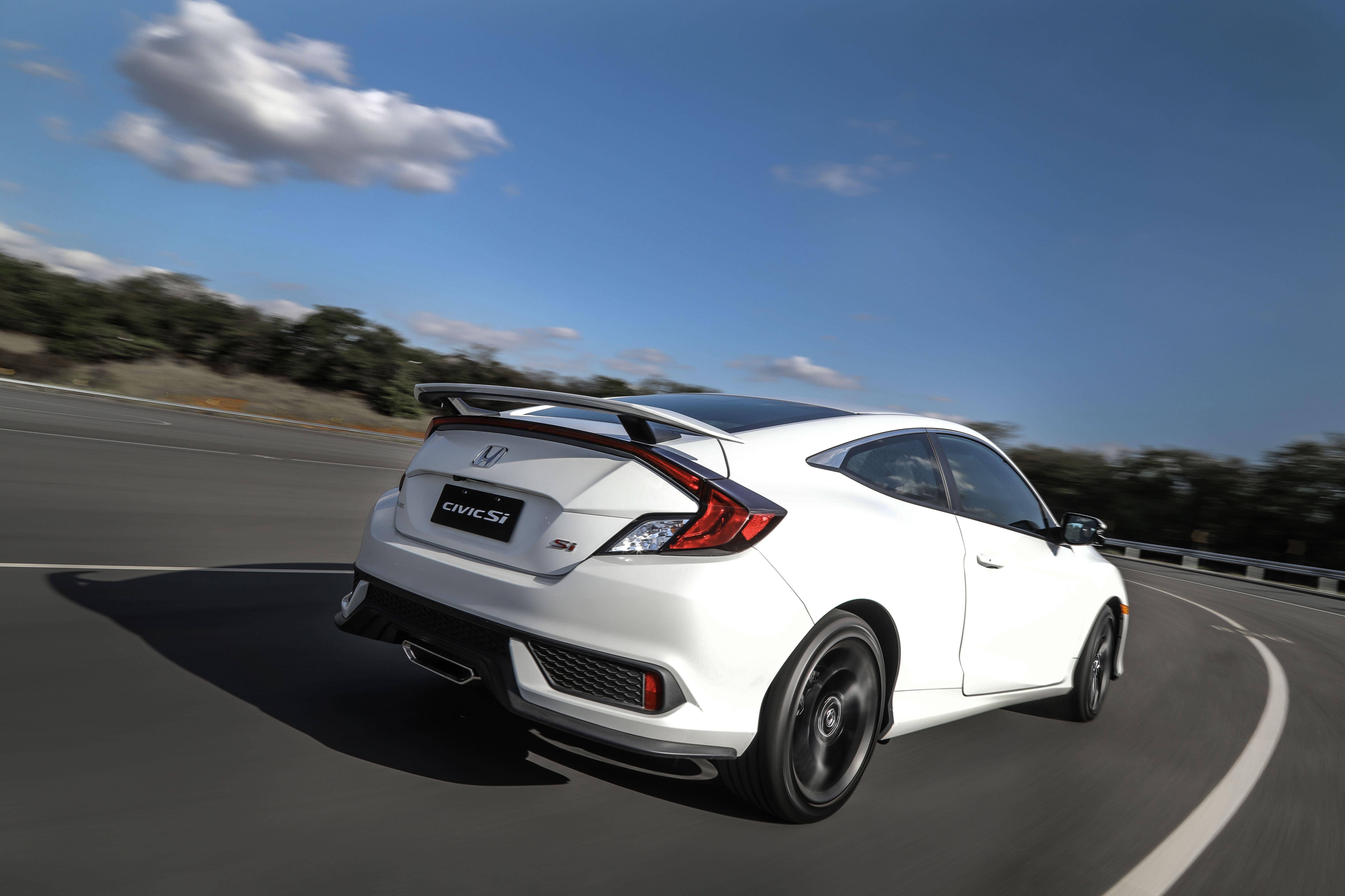 Download 2020 Honda Civic Si Coupe - Rear Three-Quarter HD Wallpaper 6720x4480 #36