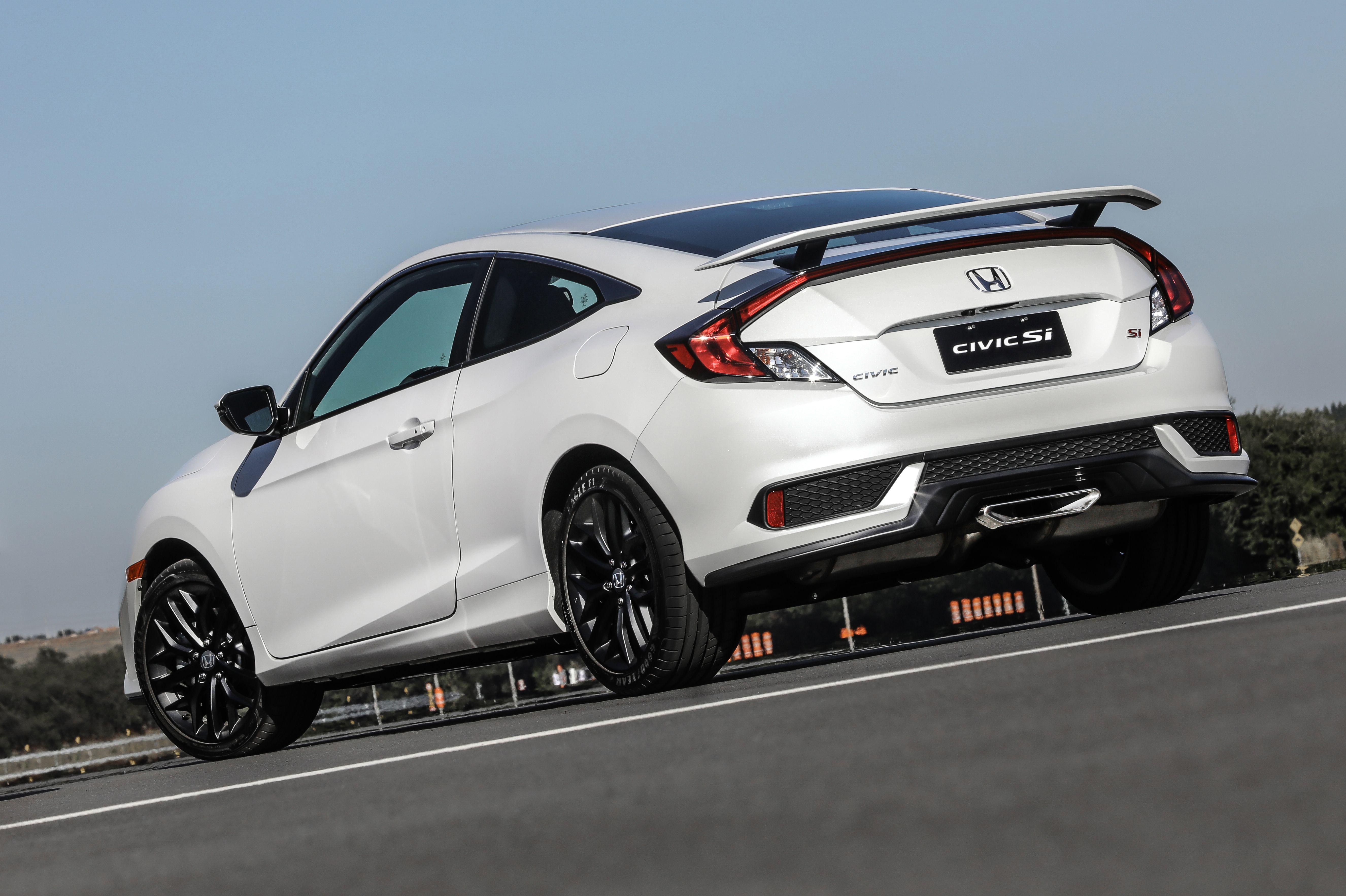 Download 2020 Honda Civic Si Coupe - Rear Three-Quarter HD Wallpaper 5304x3532 #37