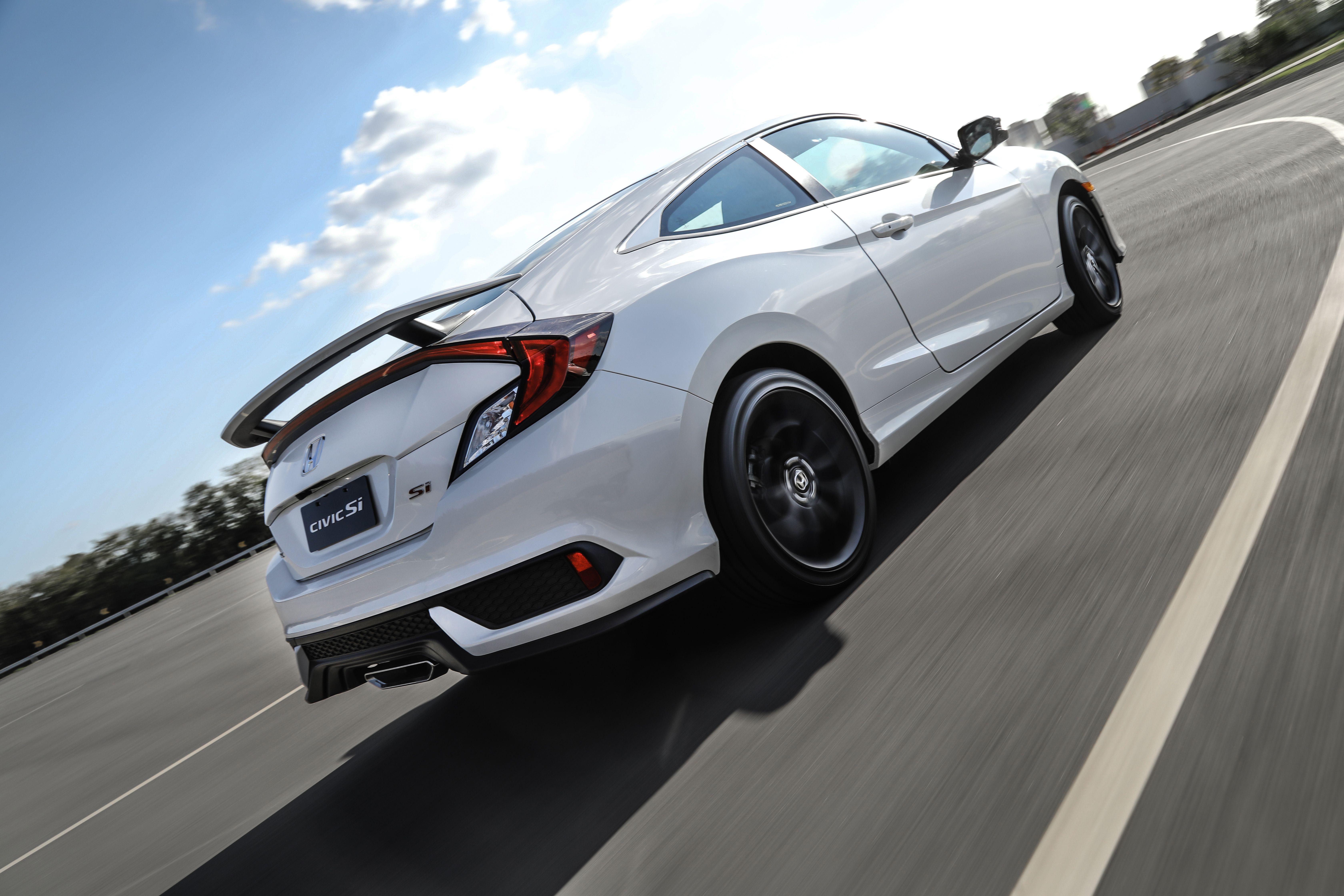 Download 2020 Honda Civic Si Coupe - Rear Three-Quarter HD Wallpaper 6720x4480 #29