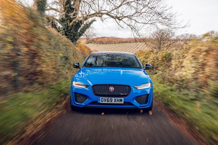 2020 Jaguar XE R-Dynamic Reims Edition - Front Wallpaper 850x567 #11