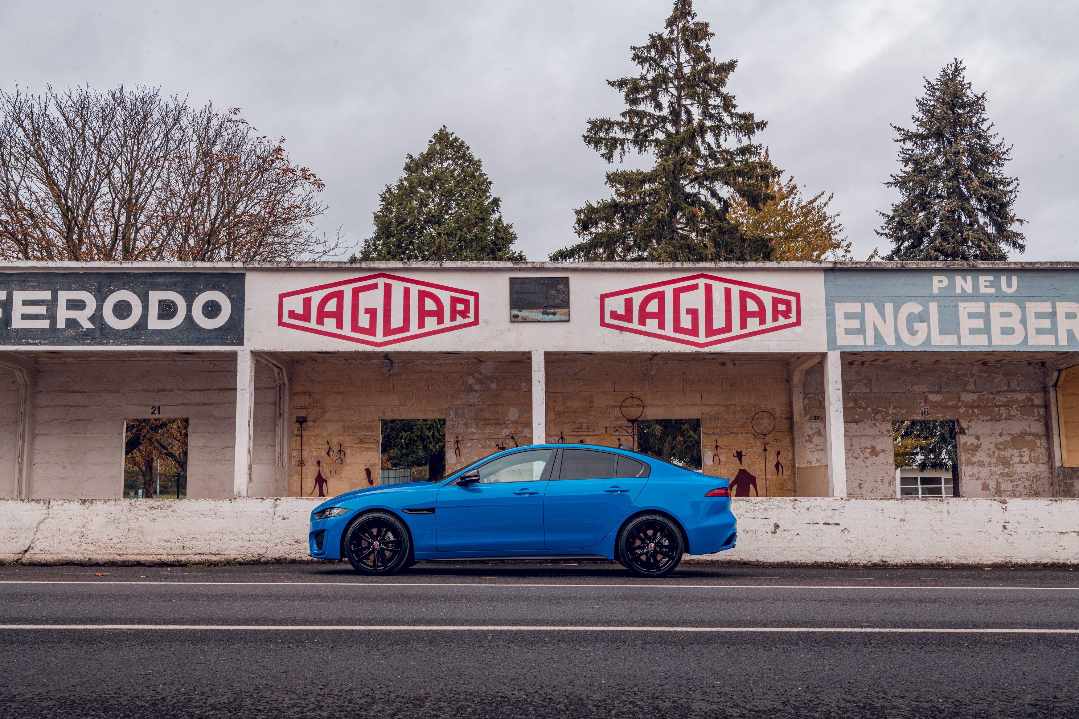 Download 2020 Jaguar XE R-Dynamic Reims Edition - Side HD Wallpaper 3500x2333 #30