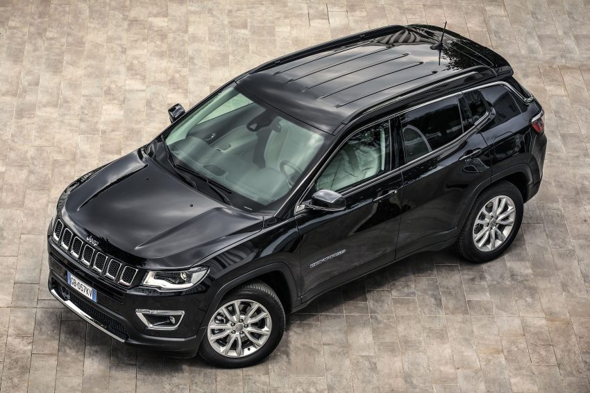2020 Jeep Compass Limited 4xe [EU-spec] - Front Three-Quarter Wallpaper 850x567 #13