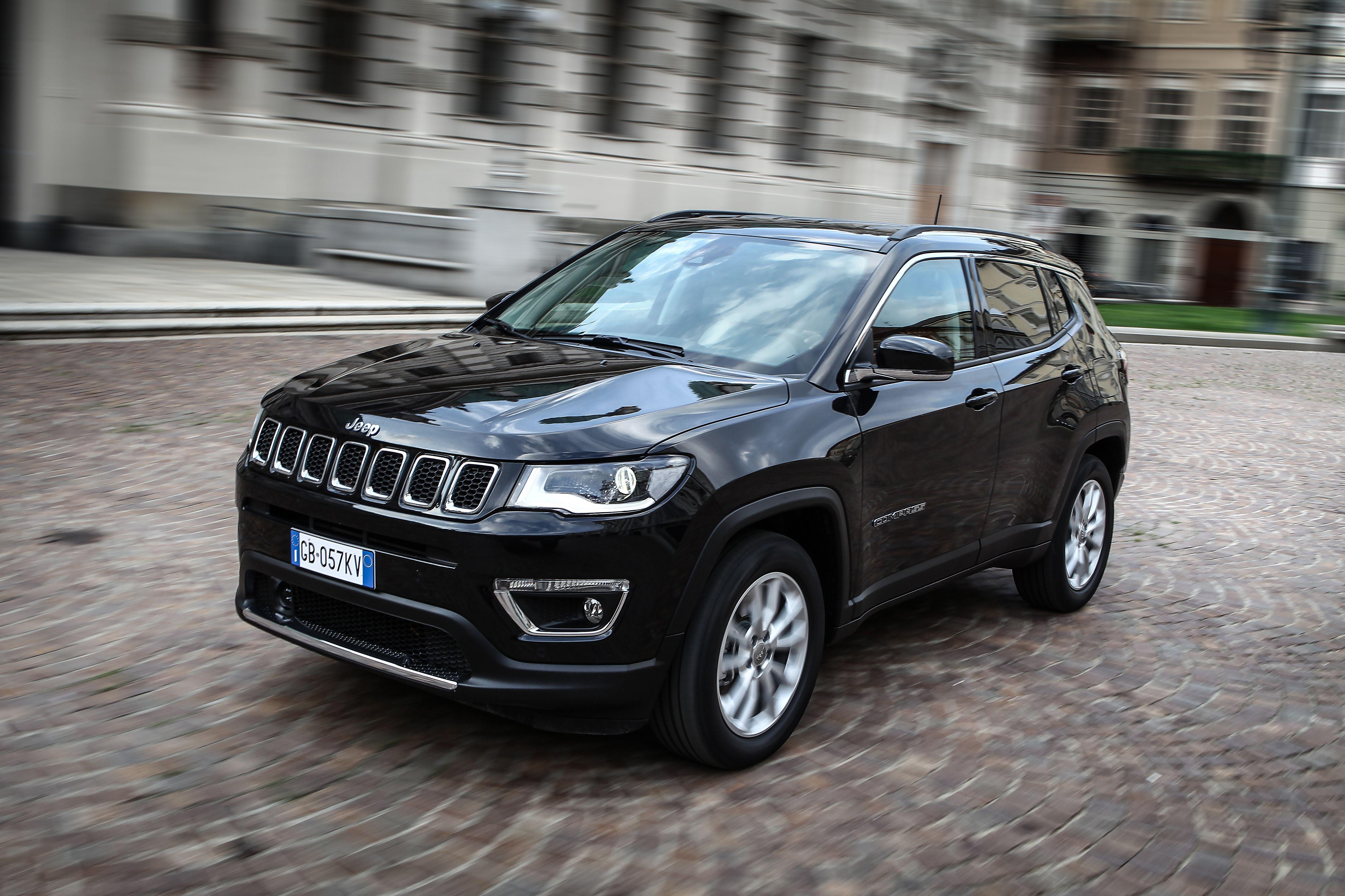 Download 2020 Jeep Compass Limited 4xe [EU-spec] - Front HD Wallpaper 4896x3264 #20