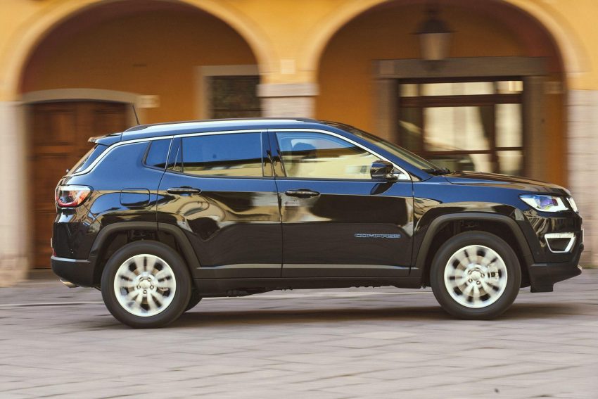 2020 Jeep Compass Limited 4xe [EU-spec] - Side Wallpaper 850x567 #22