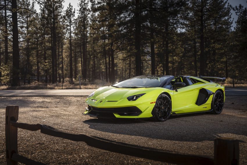 2020 Lamborghini Aventador SVJ Roadster - Front Three-Quarter Wallpaper 850x567 #1