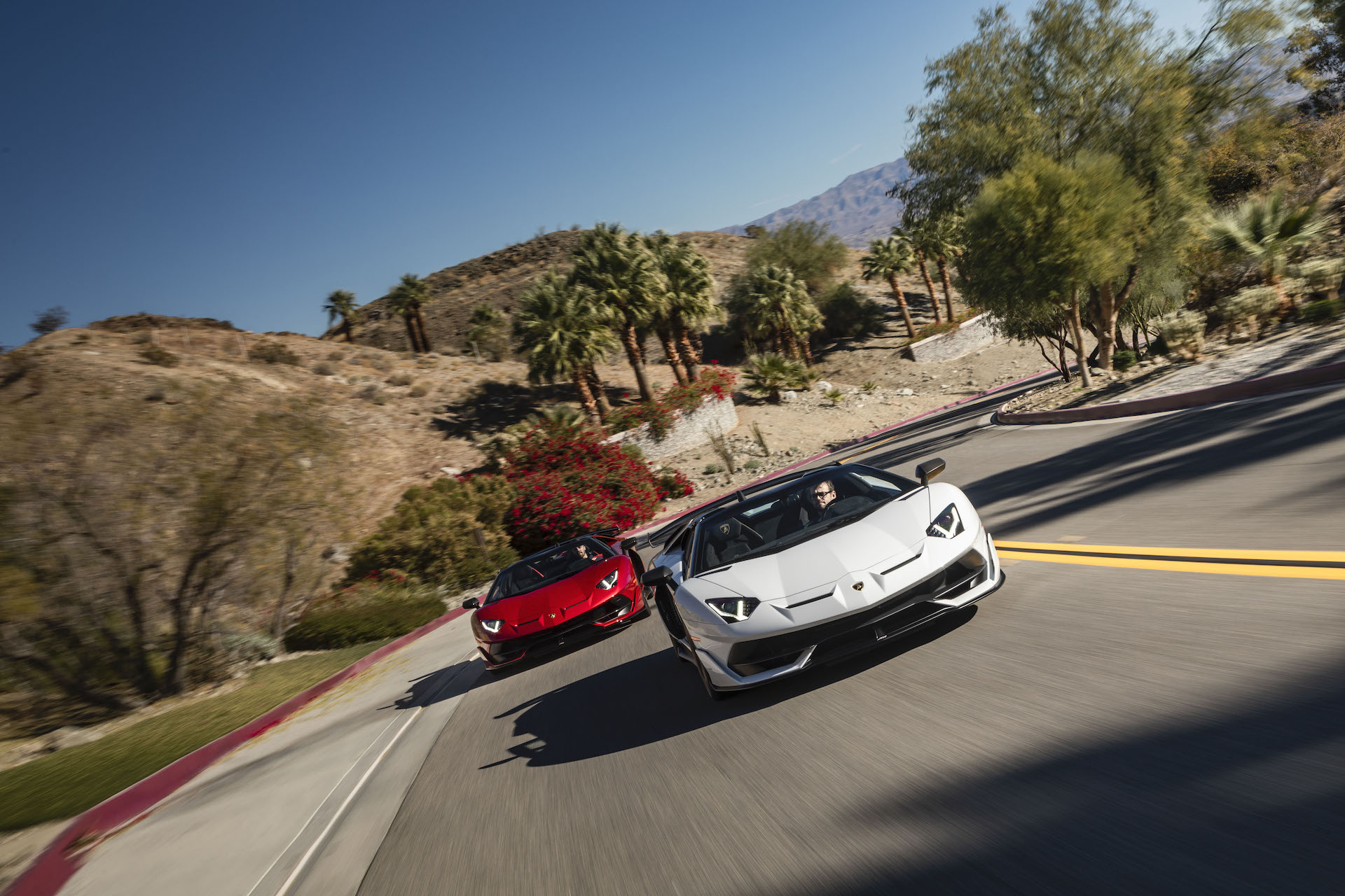 Download 2020 Lamborghini Aventador SVJ Roadster - Front HD Wallpaper 1920x1280 #62