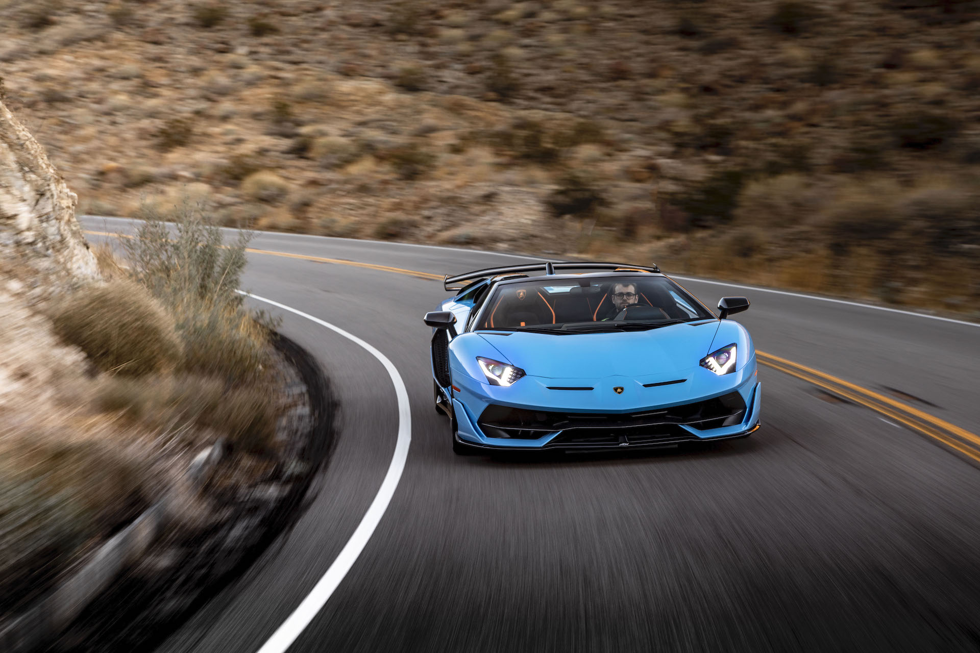 Download 2020 Lamborghini Aventador SVJ Roadster - Front HD Wallpaper 1920x1280 #31