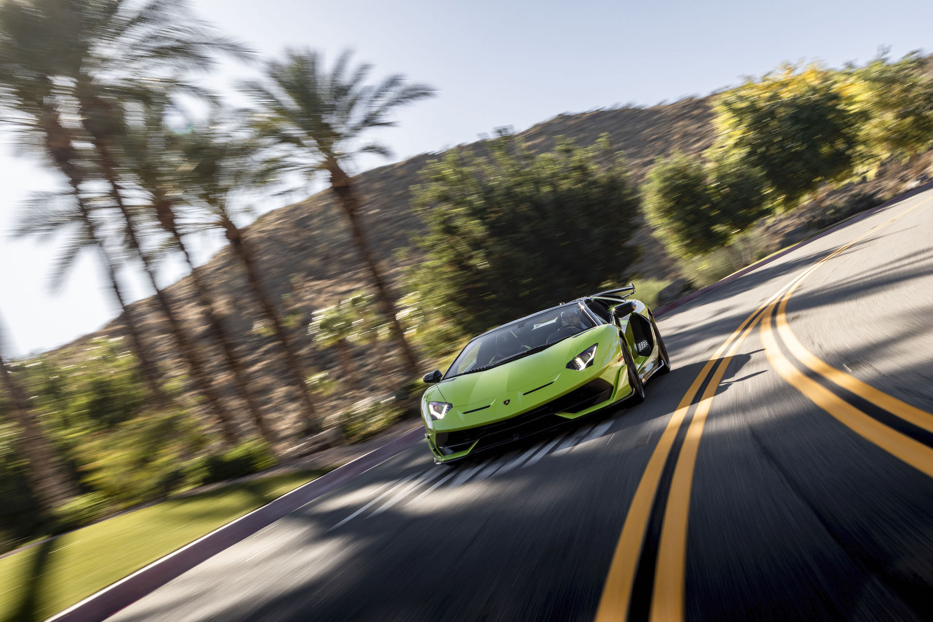 Download 2020 Lamborghini Aventador SVJ Roadster - Front HD Wallpaper 1920x1280 #8