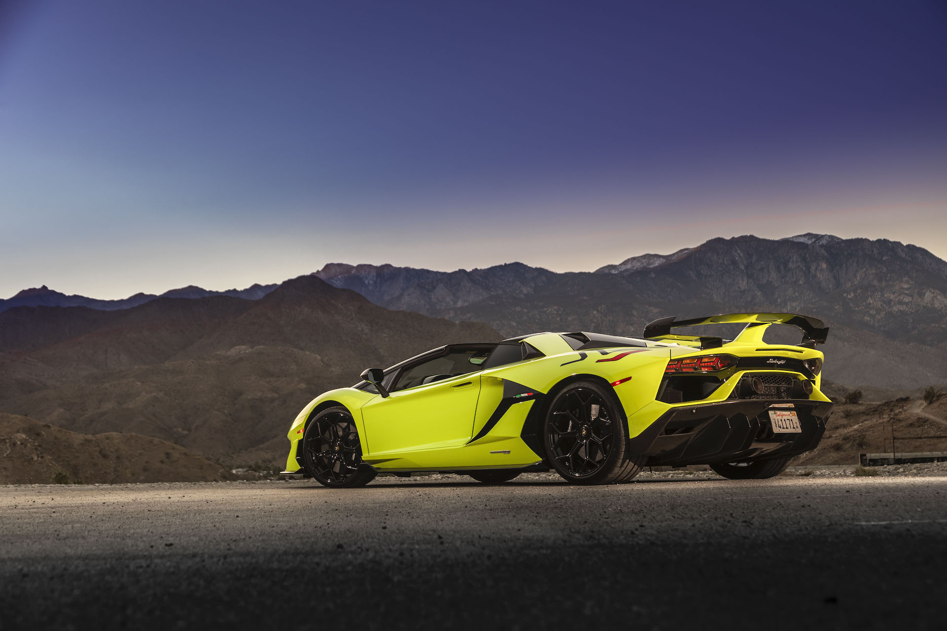 Download 2020 Lamborghini Aventador SVJ Roadster - Rear Three-Quarter HD Wallpaper 1920x1280 #3