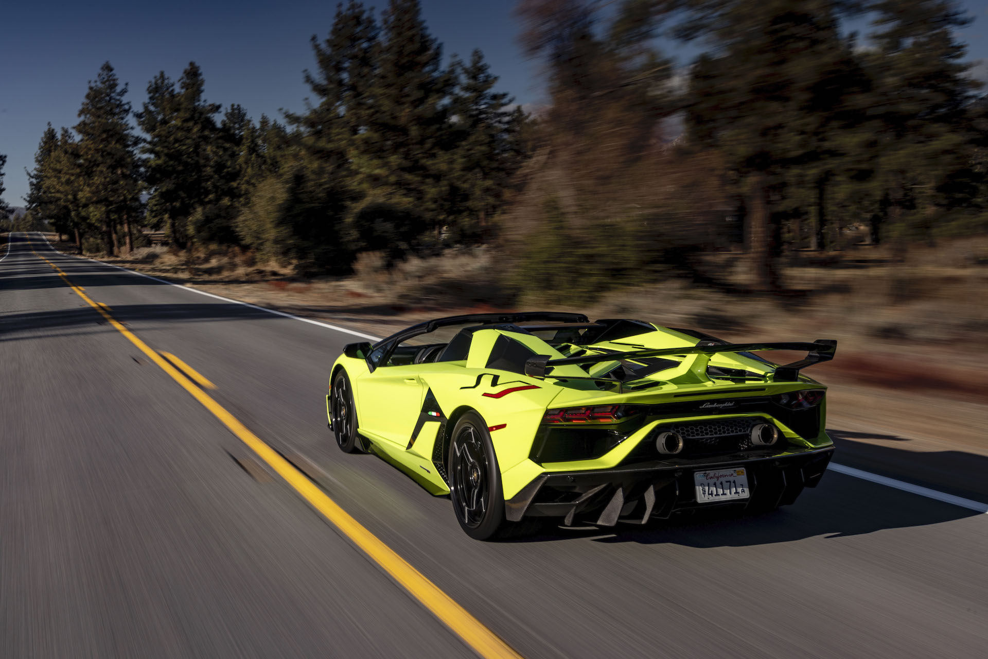 Download 2020 Lamborghini Aventador SVJ Roadster - Rear Three-Quarter HD Wallpaper 1920x1280 #9