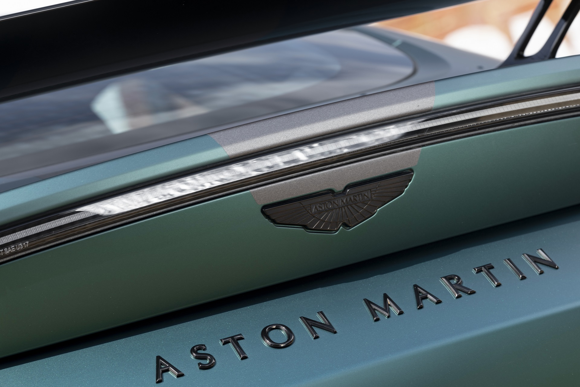 Download 2021 Aston Martin Vantage F1 Edition - Badge HD Wallpaper 1920x1280 #117