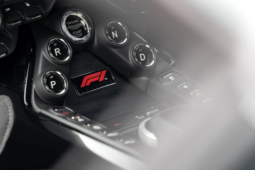 2021 Aston Martin Vantage F1 Edition - Central Console Wallpaper 850x567 #131