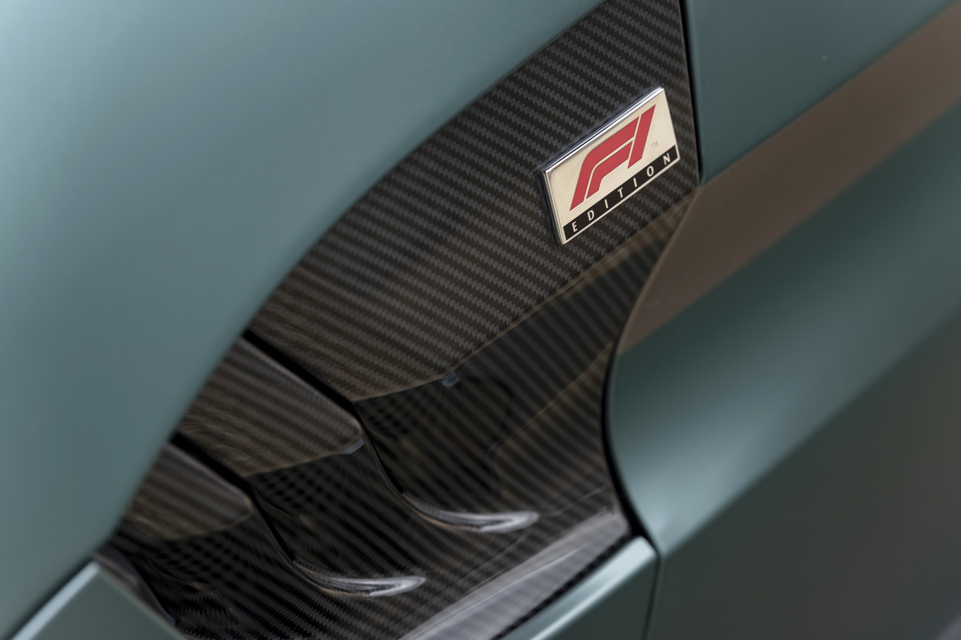 Download 2021 Aston Martin Vantage F1 Edition - Detail HD Wallpaper 1920x1280 #111
