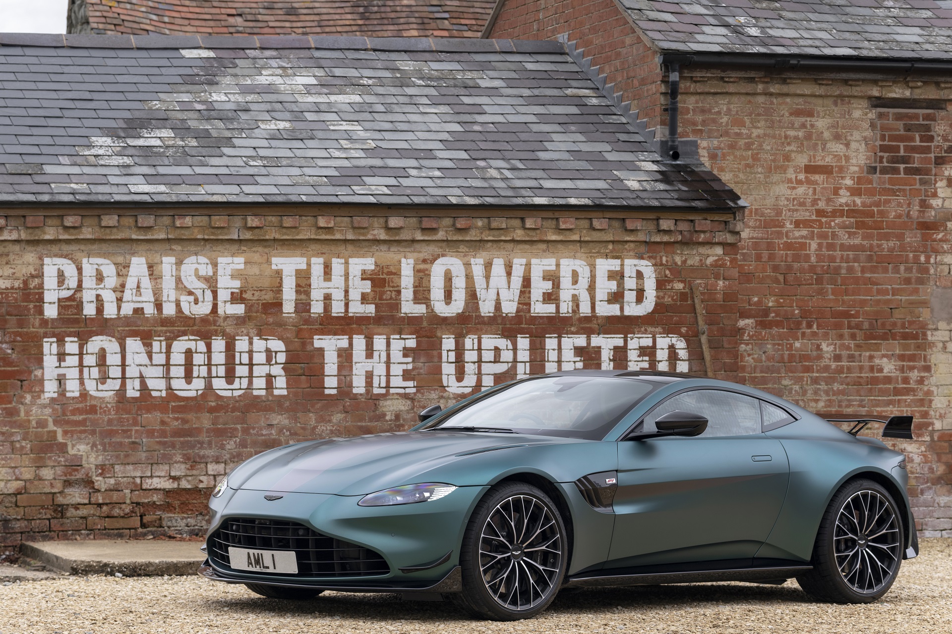 Download 2021 Aston Martin Vantage F1 Edition - Front Three-Quarter HD Wallpaper 1920x1280 #57