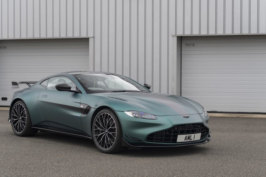 2021 Aston Martin Vantage F1 Edition - Front Three-Quarter Wallpaper 850x567 #100