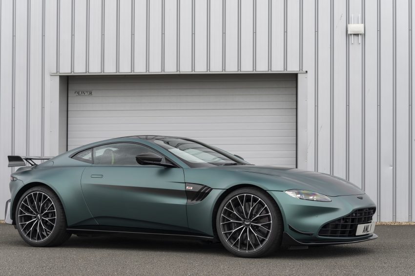 2021 Aston Martin Vantage F1 Edition - Front Three-Quarter Wallpaper 850x567 #101