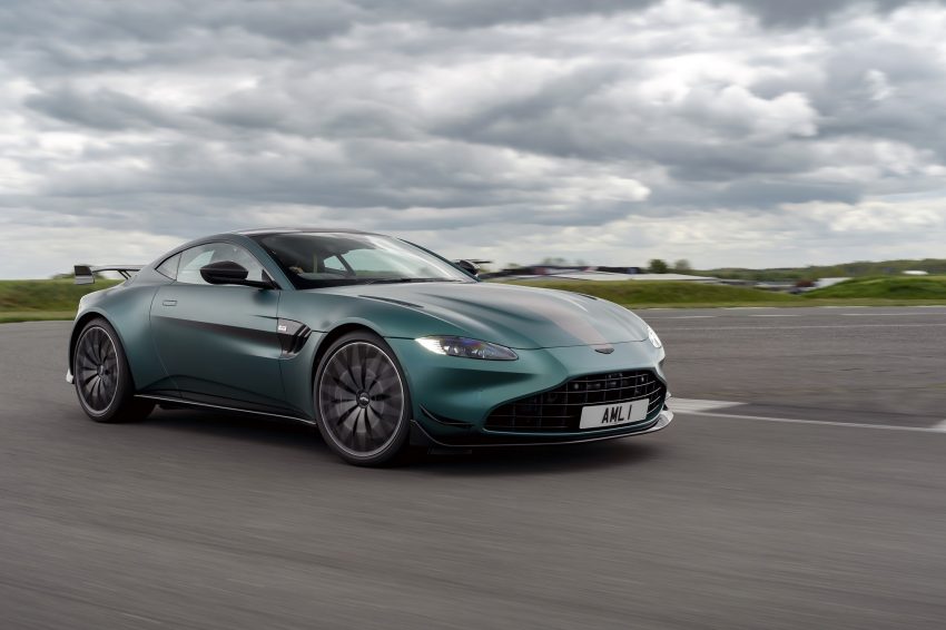 2021 Aston Martin Vantage F1 Edition - Front Three-Quarter Wallpaper 850x566 #44