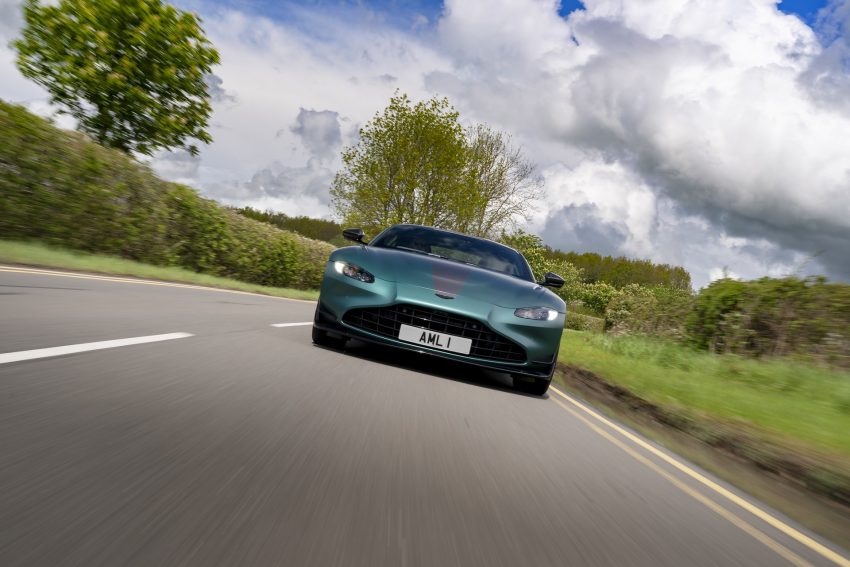 2021 Aston Martin Vantage F1 Edition - Front Wallpaper 850x567 #28