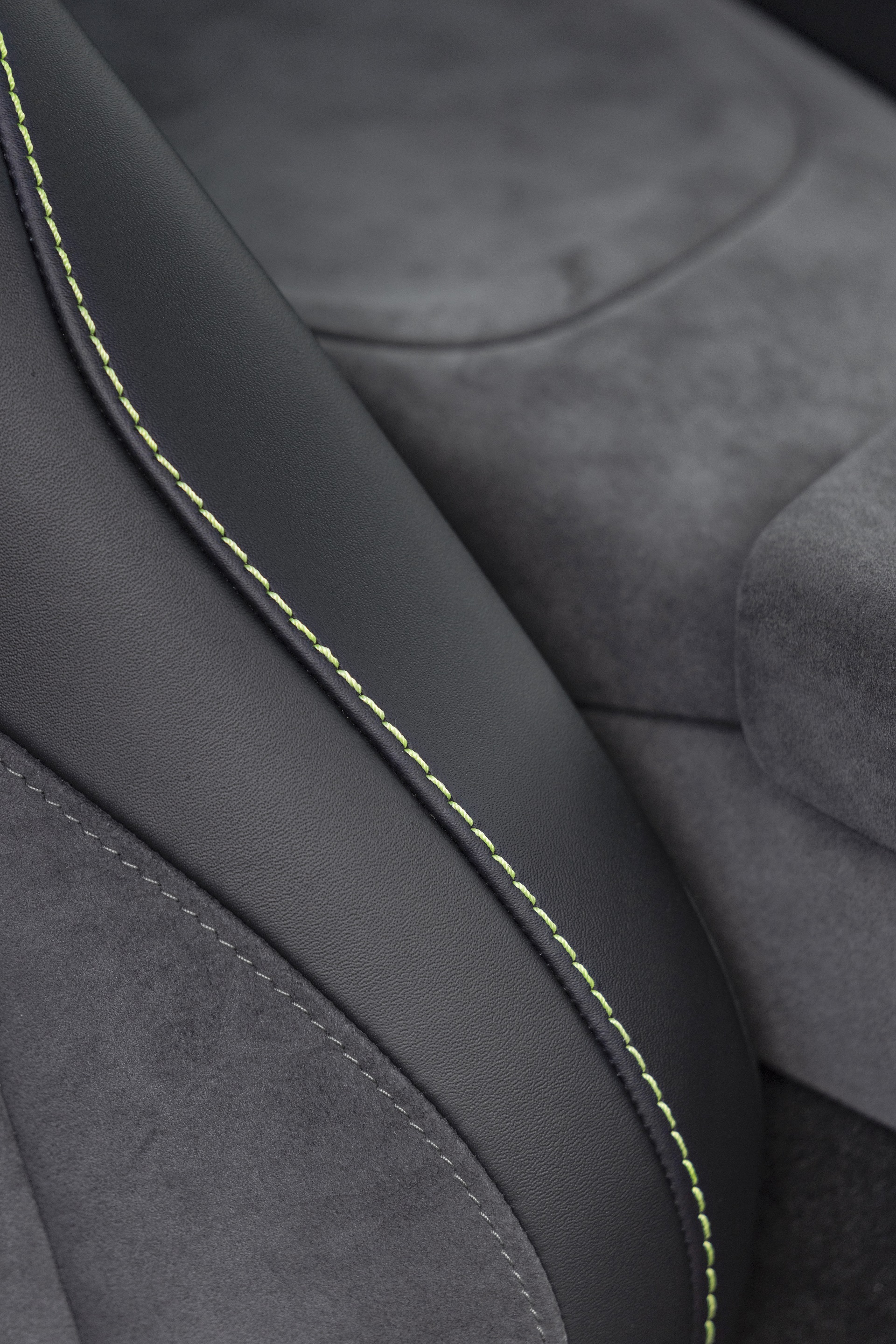 Download 2021 Aston Martin Vantage F1 Edition - Interior, Seats HD Phone Wallpaper 1920x2880 #127