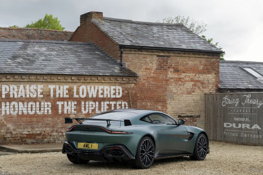 2021 Aston Martin Vantage F1 Edition - Rear Three-Quarter Wallpaper 850x567 #59