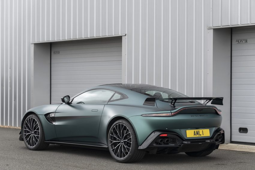 2021 Aston Martin Vantage F1 Edition - Rear Three-Quarter Wallpaper 850x567 #102