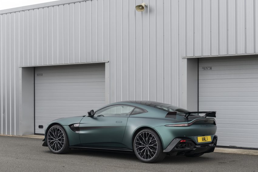 2021 Aston Martin Vantage F1 Edition - Rear Three-Quarter Wallpaper 850x567 #103