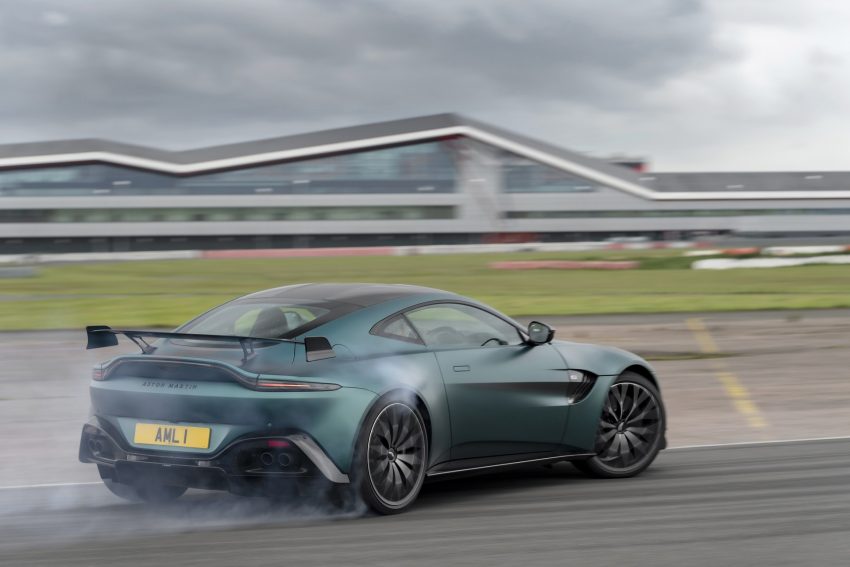 2021 Aston Martin Vantage F1 Edition - Rear Three-Quarter Wallpaper 850x567 #91