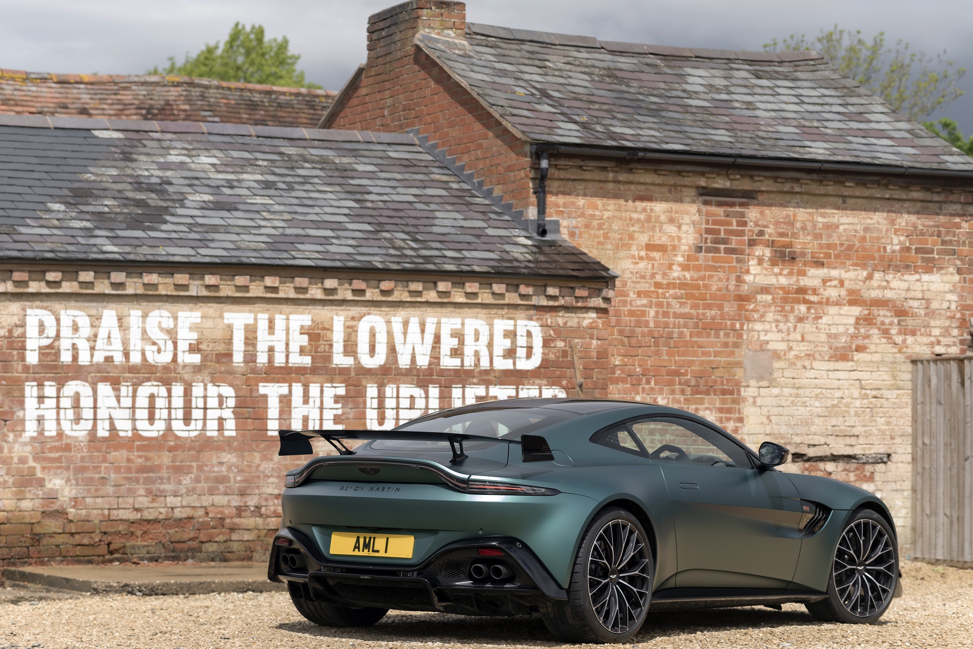 Download 2021 Aston Martin Vantage F1 Edition - Rear Three-Quarter HD Wallpaper 1920x1280 #62